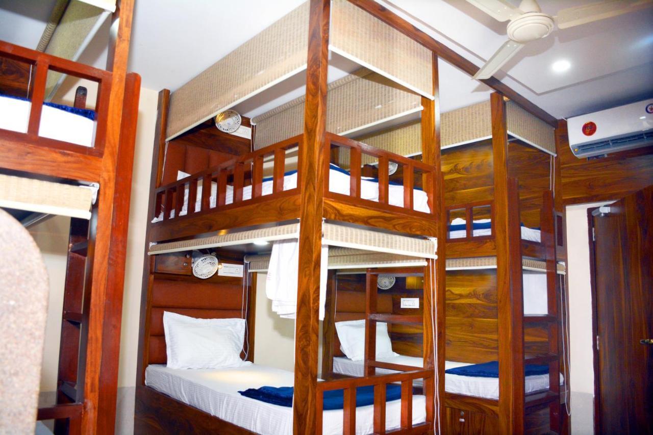 Hotel Nest N Rest - مومباي المظهر الخارجي الصورة