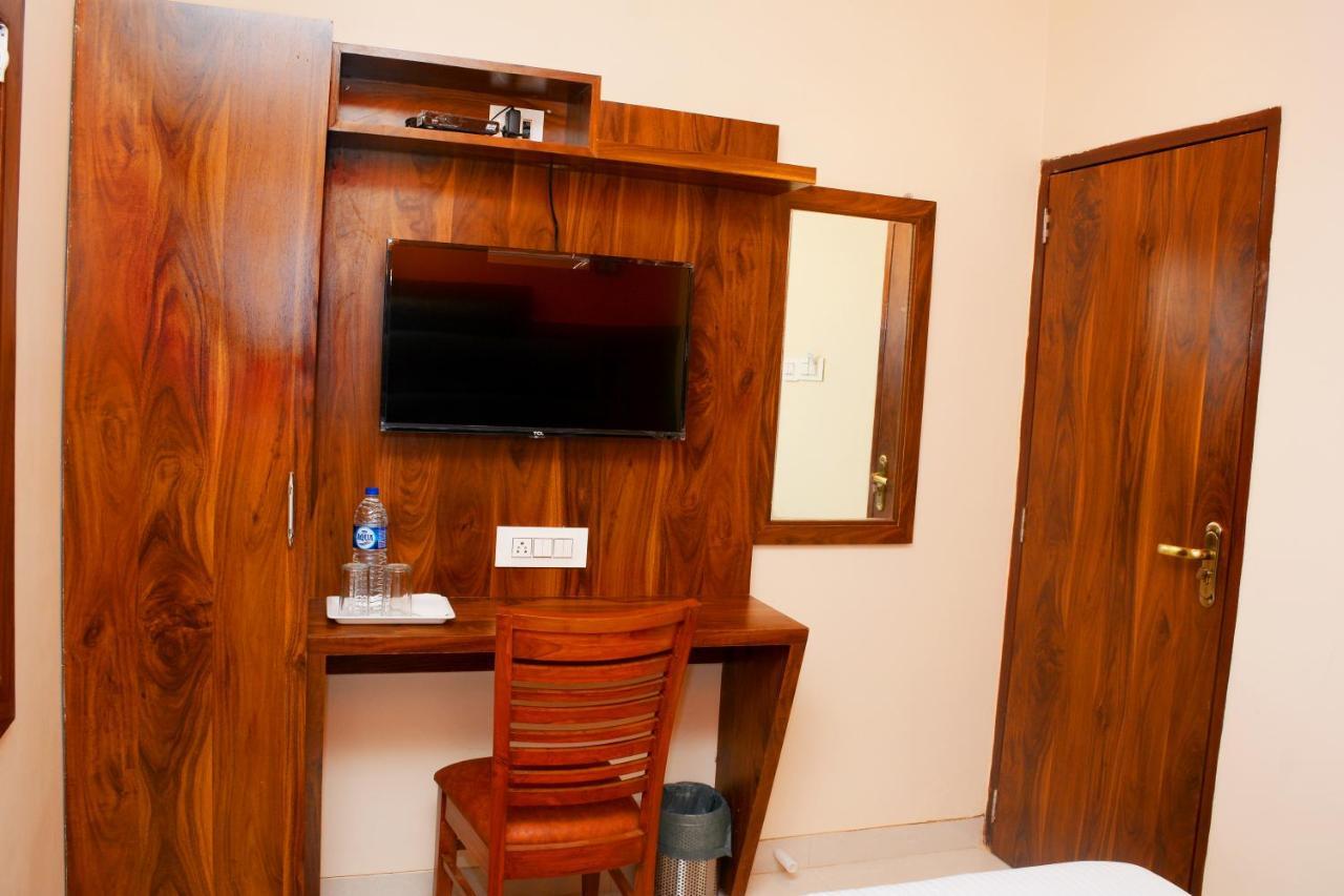 Hotel Nest N Rest - مومباي المظهر الخارجي الصورة