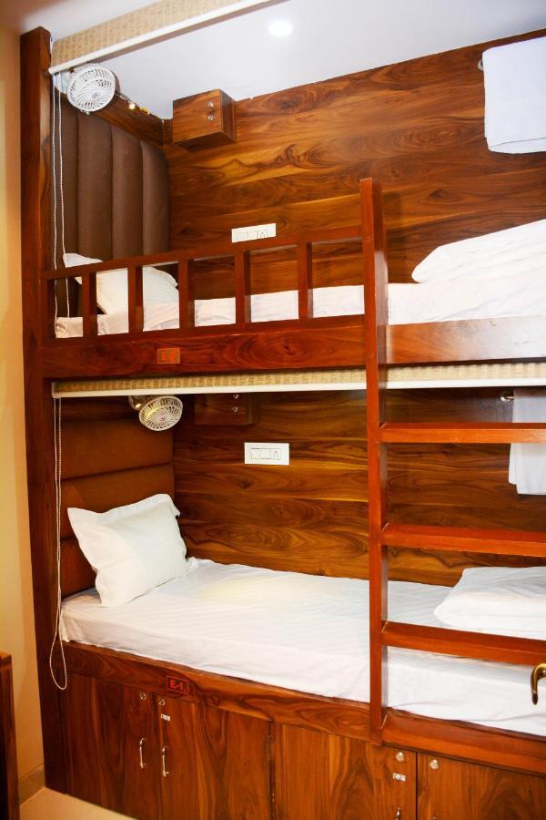 Hotel Nest N Rest - مومباي المظهر الخارجي الصورة